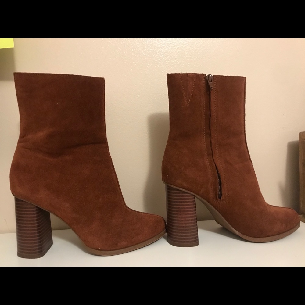 Selling Vintage Boots